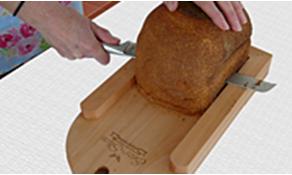 Christmas, something different, try our Eezi-Slice package deal, perfect for home bread bakers  eezi-slice.com/shop/eezi-slic…