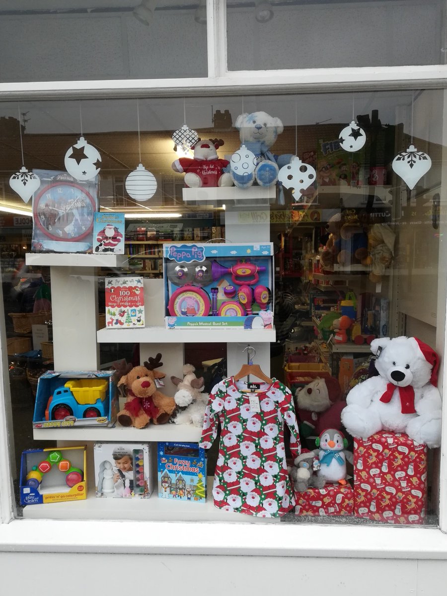 ReviveShop's tweet image. It's beginning to look a LOT like Christmas @ReviveShop  🎄🎄🎄 #Christmas #ChristmasIsComing #festive #christmasgifts #fireplace #toys #charitytuesday