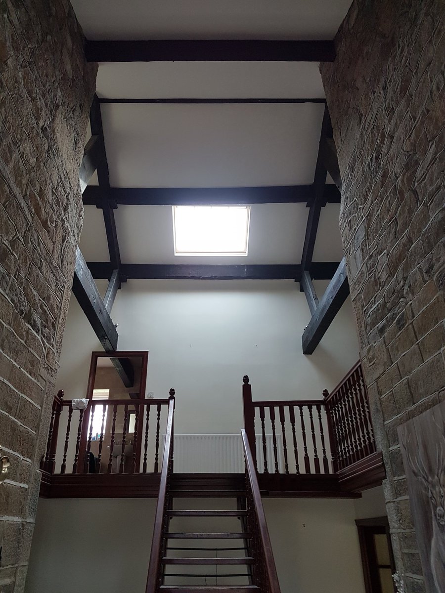 Williams_decor's tweet photo. Large staircase in oxenhope finished using @DuluxDecCentre vinyl matt in gardenia #Yorkshire https://t.co/ts48OuWDJ3