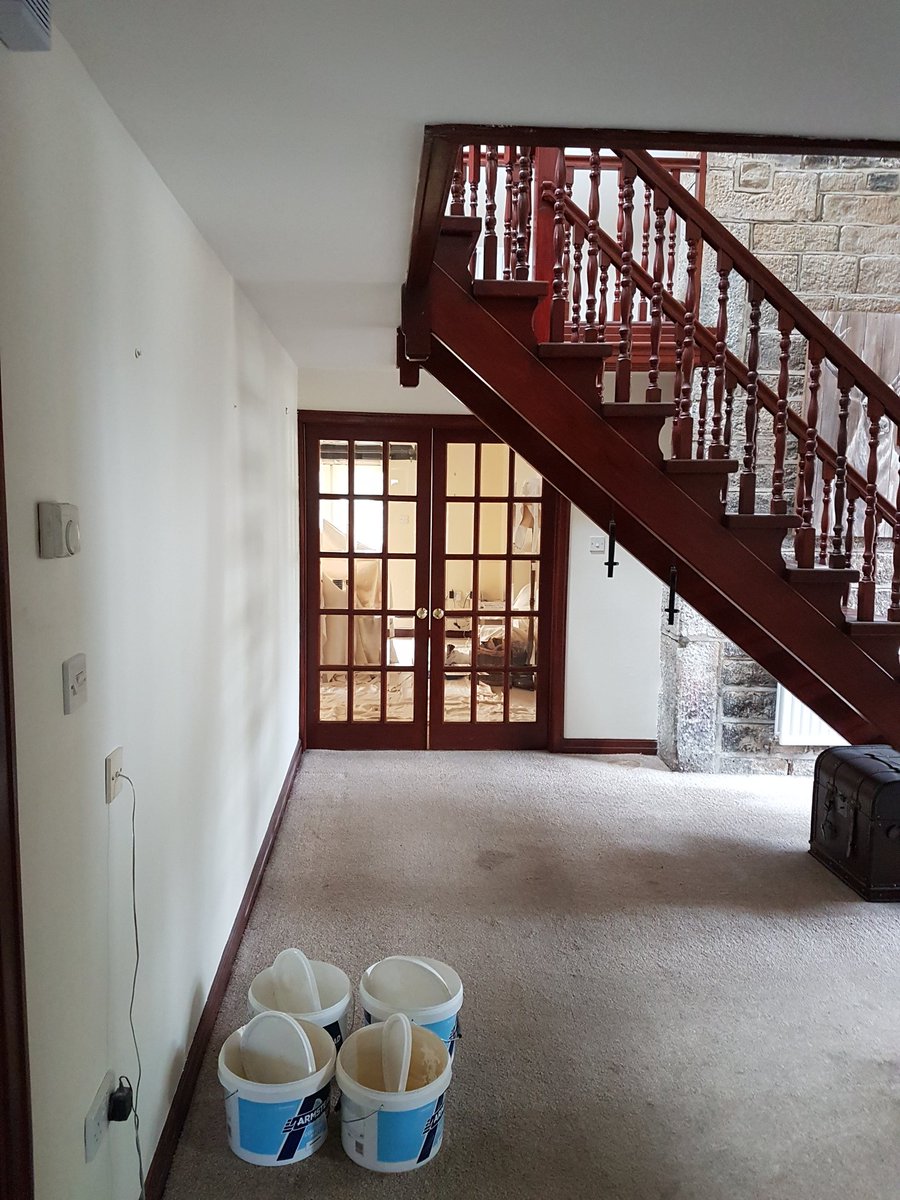 Williams_decor's tweet photo. Follow on pictures from large staircase https://t.co/NVOWLW4wfR