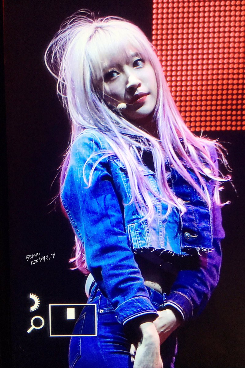 BrandNewDay0501's tweet image. 171107 컴백 쇼케이스 
덜덜덜 대박하자!
#하니 #안희연 #exid #hani