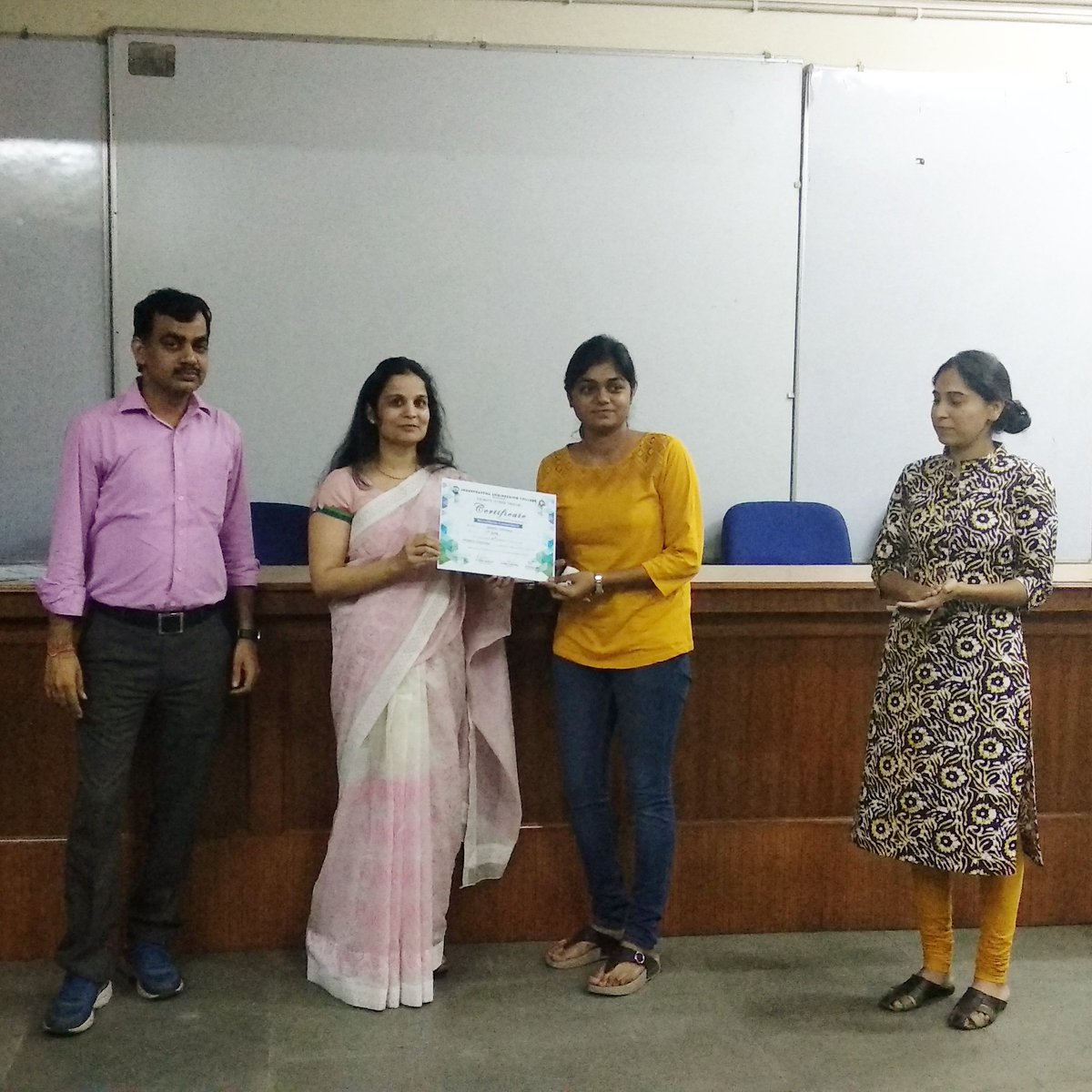 ipectrinity's tweet photo. Felicitation Ceremony 2017
#ipec #trinity https://t.co/Ekp66NFoNP