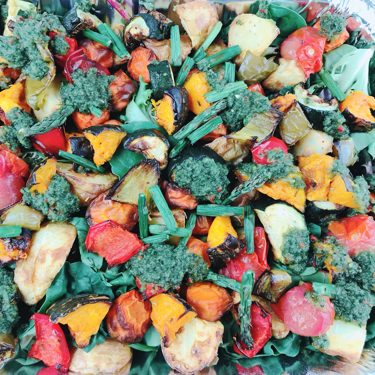 planthealthman's tweet photo. My contribution to a local #NupToTheCup BBQ today. Flavours of the World #Veggie #Salad #WFPB #vegan #WFPBlife
https://t.co/MGjF5wEjn2 https://t.co/qDxeK2opFM