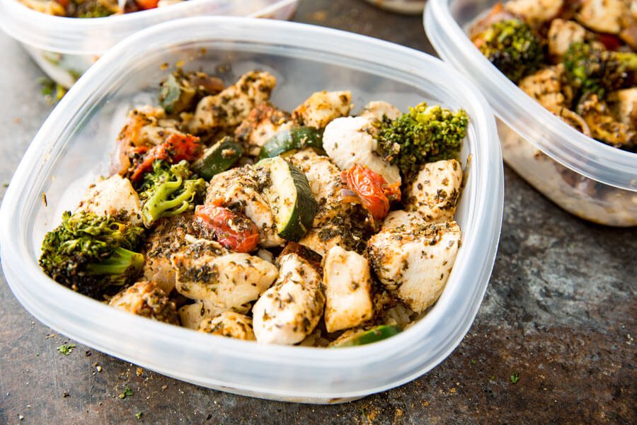 Prepping meals can reduce stress as you avoid last minute decisions about what to eat, or rushed preparation! #FoodPrepTip