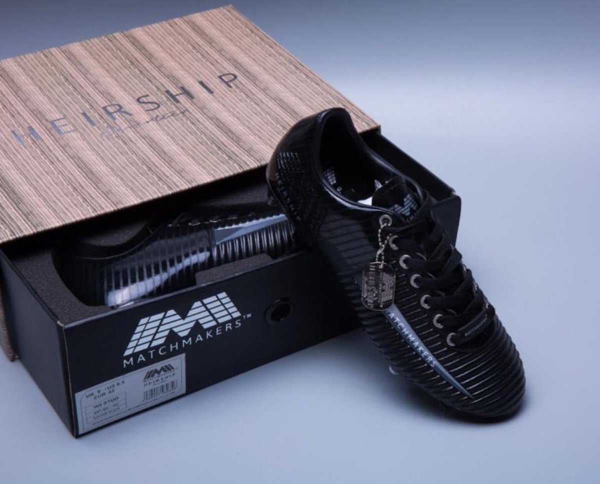 SoundElevenStef's tweet photo. #stylomatchmakers #heirship17 #mixstud #softground #footballboots #soccercleats #blackboots #proboots #h17 #newboots #bootdeal #dm #soccer https://t.co/dtv5pp5SRY