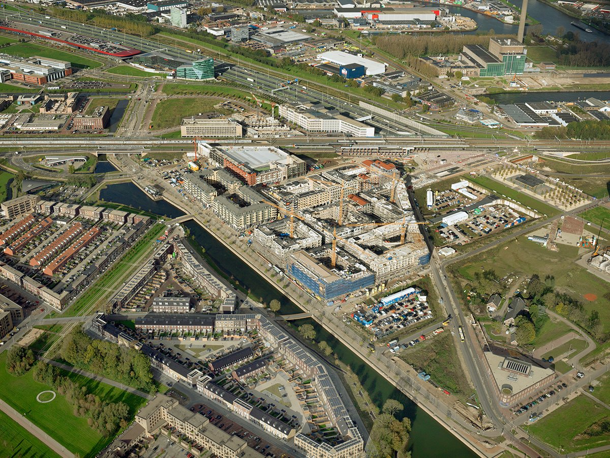 LR__Centrum's tweet photo. Steeds minder hijskranen, steeds meer een nieuw stadscentrum! Nieuwe foto's vanuit de lucht. 

Foto's: Your Captain Fotografie https://t.co/RMyWMQaXJb