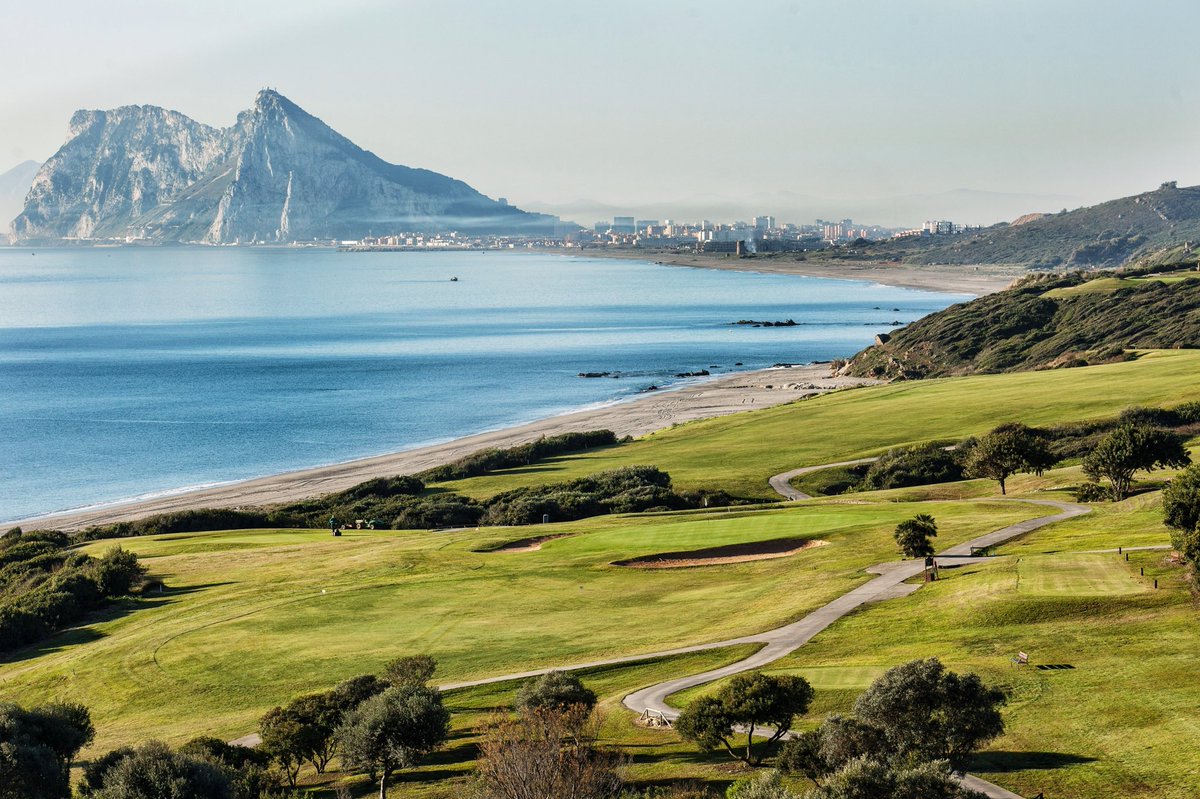 Golf Circus Magazine tweet media