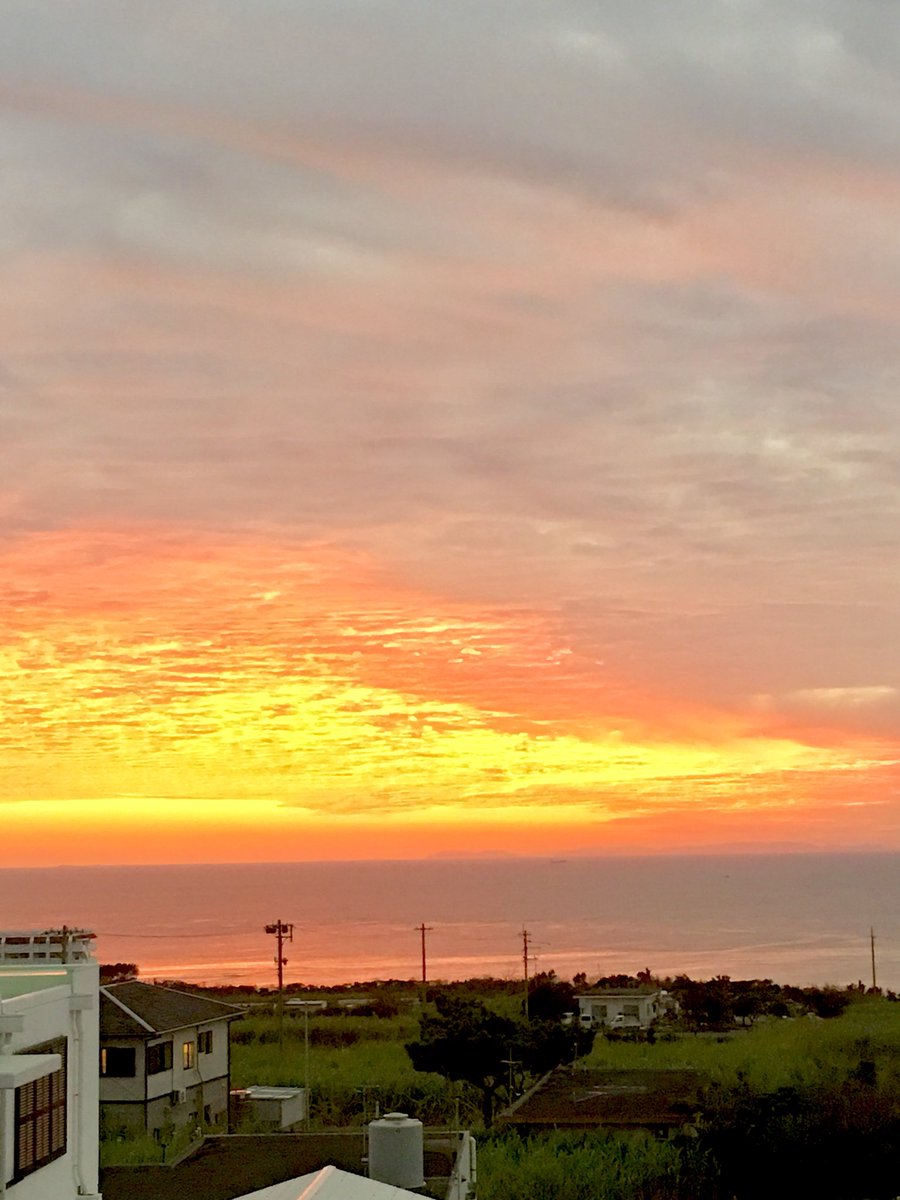 azusa_1229's tweet image. 燃えるような夕日がとても美しい

自然は大切にしないとなぁ
かけがえのない地球の財産です
٩(๑•̀ω•́๑)و