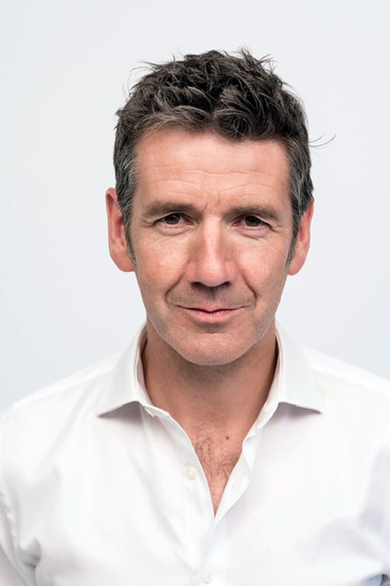 scotpharm's tweet photo. Have you heard? On 3rd March, the #ScotPharmAwards will be hosted by Broadcaster &amp; Musician, @deaconbluemusic 's own @DougieVipond at @eicc https://t.co/iXy4BNTHdx