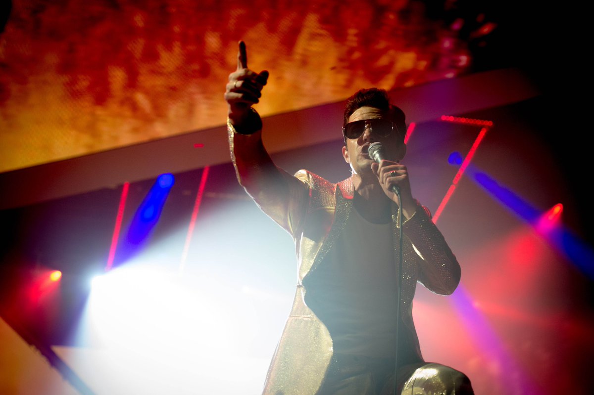 EandS_Ents's tweet photo. .@thekillers, @GentingArena, #Birmingham - review and pictures 
By @didavies_star 
https://t.co/8L4bkquZeP https://t.co/rjp8YC9G4Z
