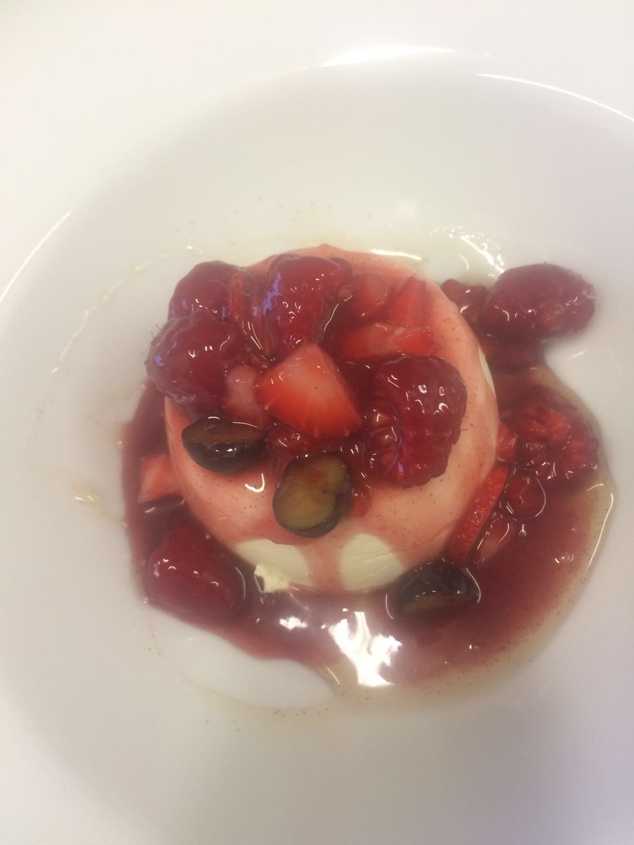 HatfieldsCater's tweet photo. Taste testings are a great way to try out some of our delicious #food in preparation for your #wedding day! #eventprofs #ipswich #suffolk https://t.co/pvDhNukc2V