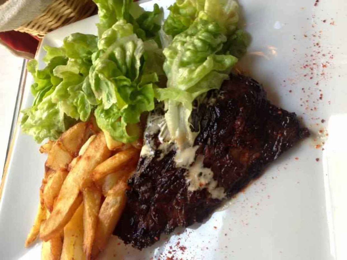 lePicotin's tweet photo. Découvrez la Formule midi de la semaine, 2 plats 13€, 3 plats 16€ 
https://t.co/WvuhHtYNR7
Bon appétit !
#FoodPorn #bistro #BelAir #Picpus https://t.co/stoDSREmgi
