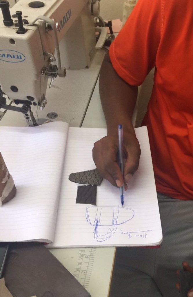 KhwestLife's tweet photo. #khwestlife bag in the making #genuineleather #luggage #artisan #africancraftmanship #handmade #africanluxury #journey #howitsmade https://t.co/hLfupkKKIy