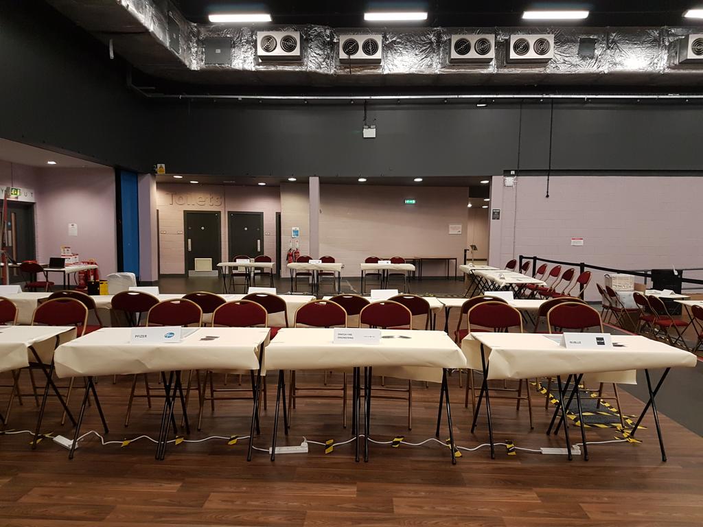 Vulpecula80's tweet photo. The calm before the storm :) #uclancareersfair https://t.co/0EaqOHgToN