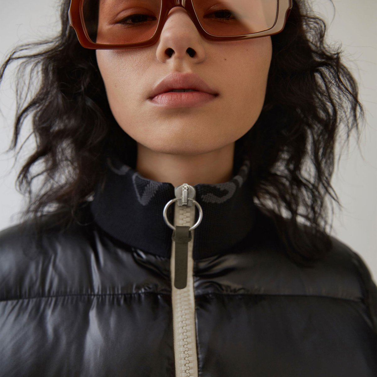 fideliokleider's tweet photo. Ladies, the @acnestudios down jacket keeps you perfectly warm this winter. 

#acnestudios #down #jacket #fallwinter #fideliokleider https://t.co/P1kwToz2Et