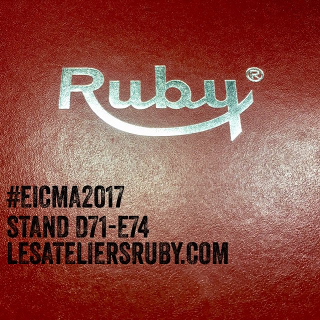 Epikurienne's tweet photo. See u on #Eicma2017 #ateliersruby #luxury #helmets https://t.co/vhGEVgRtTA