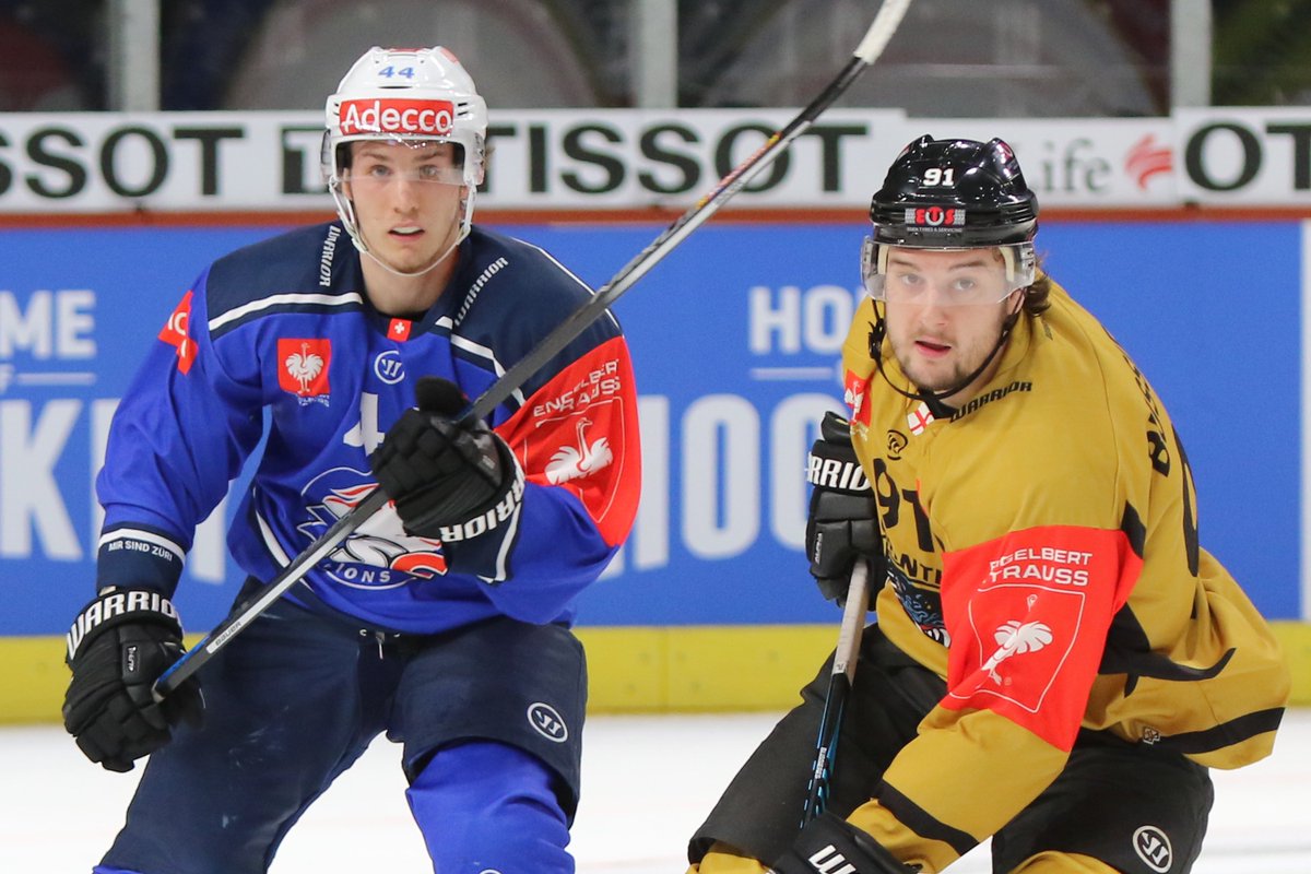 championshockey's tweet photo. In the 🇬🇧? Follow @PanthersIHC vs. @zsclions LIVE:
📺 @FreeSportsUK 
💻 @BBCSport Online + App
📻 @BBCNottingham &amp; @bbc5lsx https://t.co/IcUnsxamDw