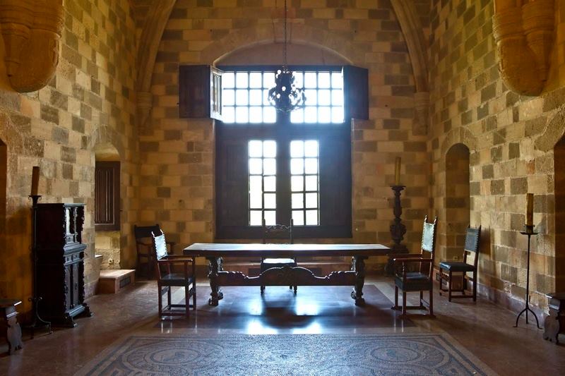 TravelRhodes's tweet photo. Inside the Palace of the Grand Master, #Rhodes
https://t.co/ovMS6ueQI7
#TravelRhodes #medieval #castle #Greece https://t.co/MKaHP3MuG0