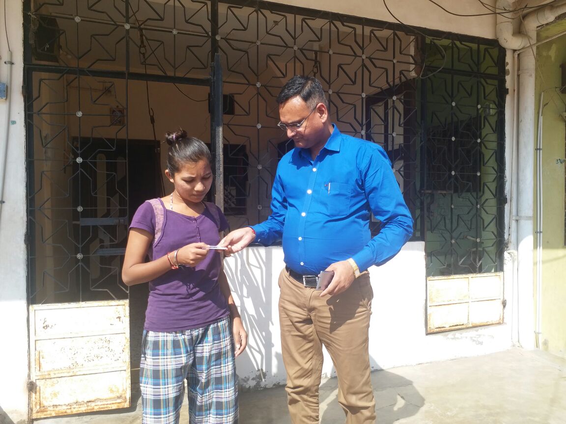 Door to door cheking of EPIC distribution &amp; voter awareness  by RO 139 sankheda