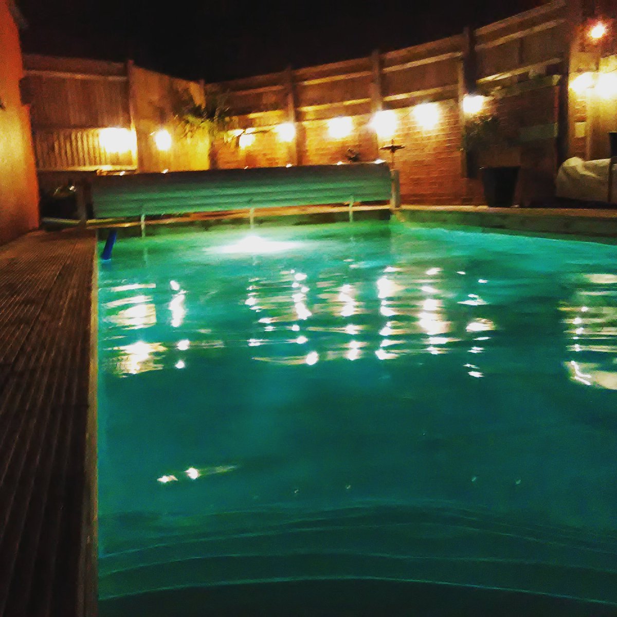 It's November, 5c. The pool is at 31c so after a long day at #WTM2017 for the day job, I had a soothing warm swim. The build concept works!