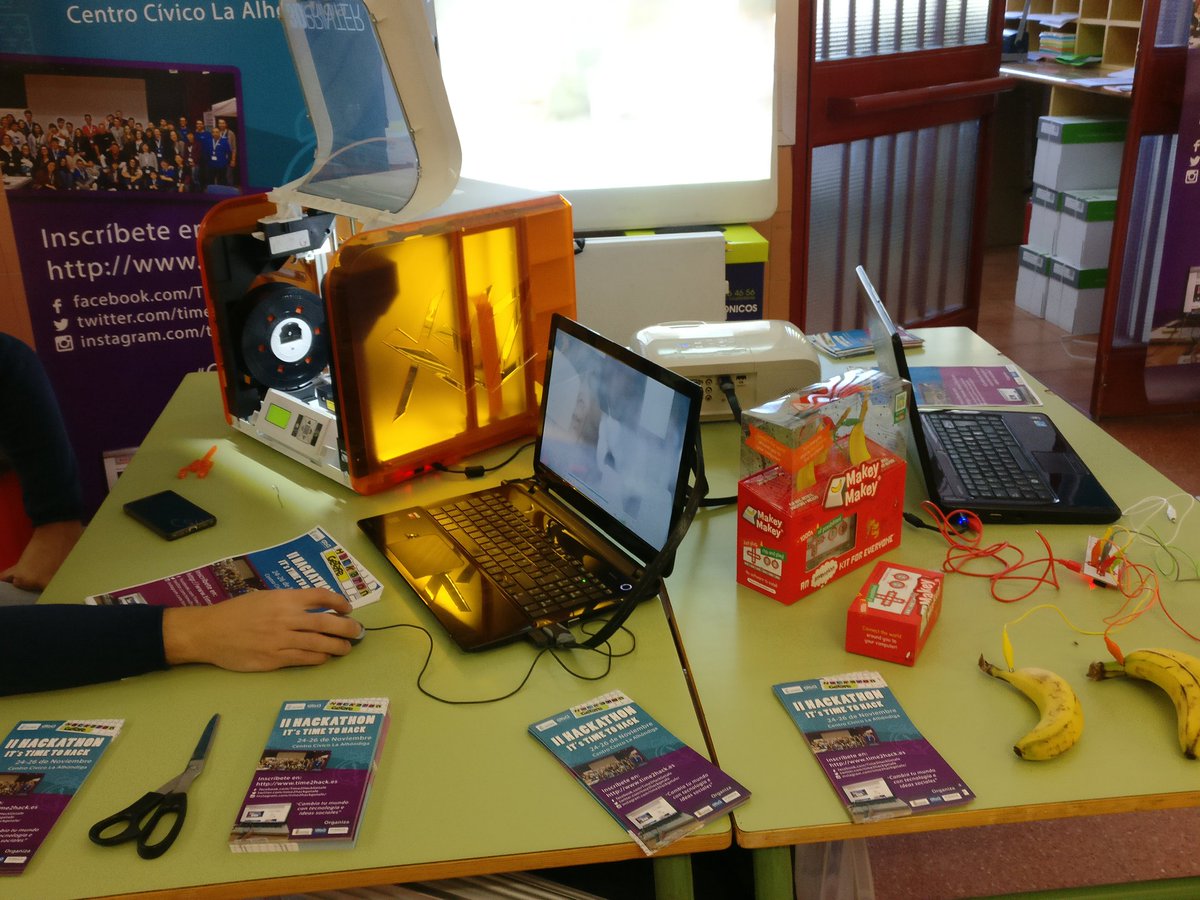 raulmart75's tweet photo. Seguimos dando difusión @Time2HackGetafe Hoy #iesjosehierro #sector3getafe #hackhathonlovers #hackgetafe #time2hack https://t.co/uiJuzWCtsI