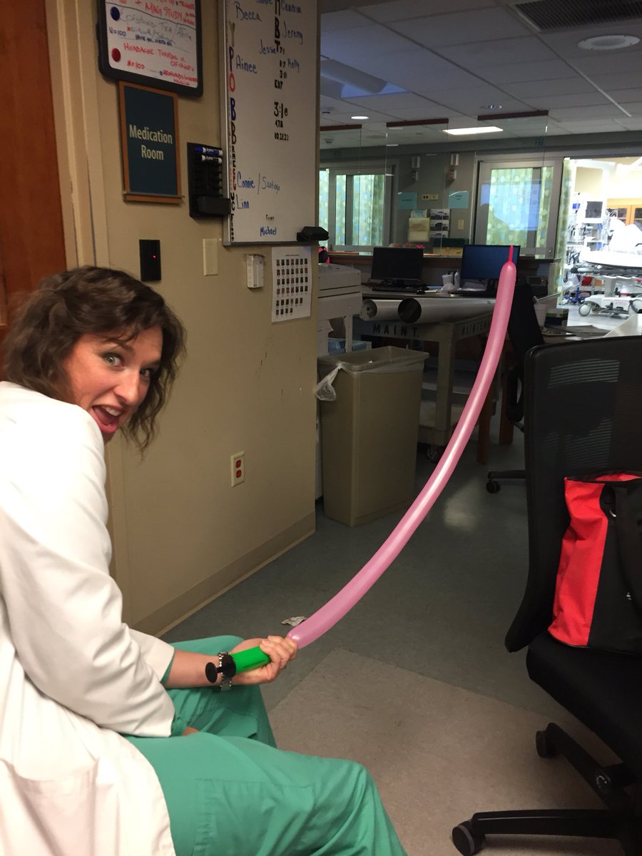 BRoeEMDOc's tweet photo. Night shift shenanigans @grothoh #nightshift #workhardplayhard https://t.co/UAZq7fpPsQ