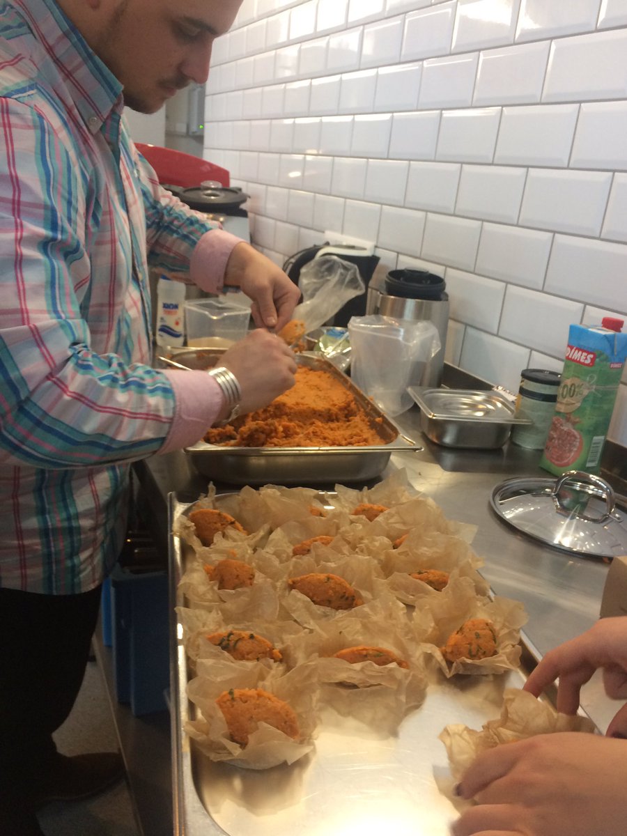 TheFoodConvoy's tweet photo. We zijn een leuk feestje aan het voorbereiden in #Boedapest! Hier openen we vanavond officieel de Sefplaza Kitchen https://t.co/ZHYp7Wp1e0