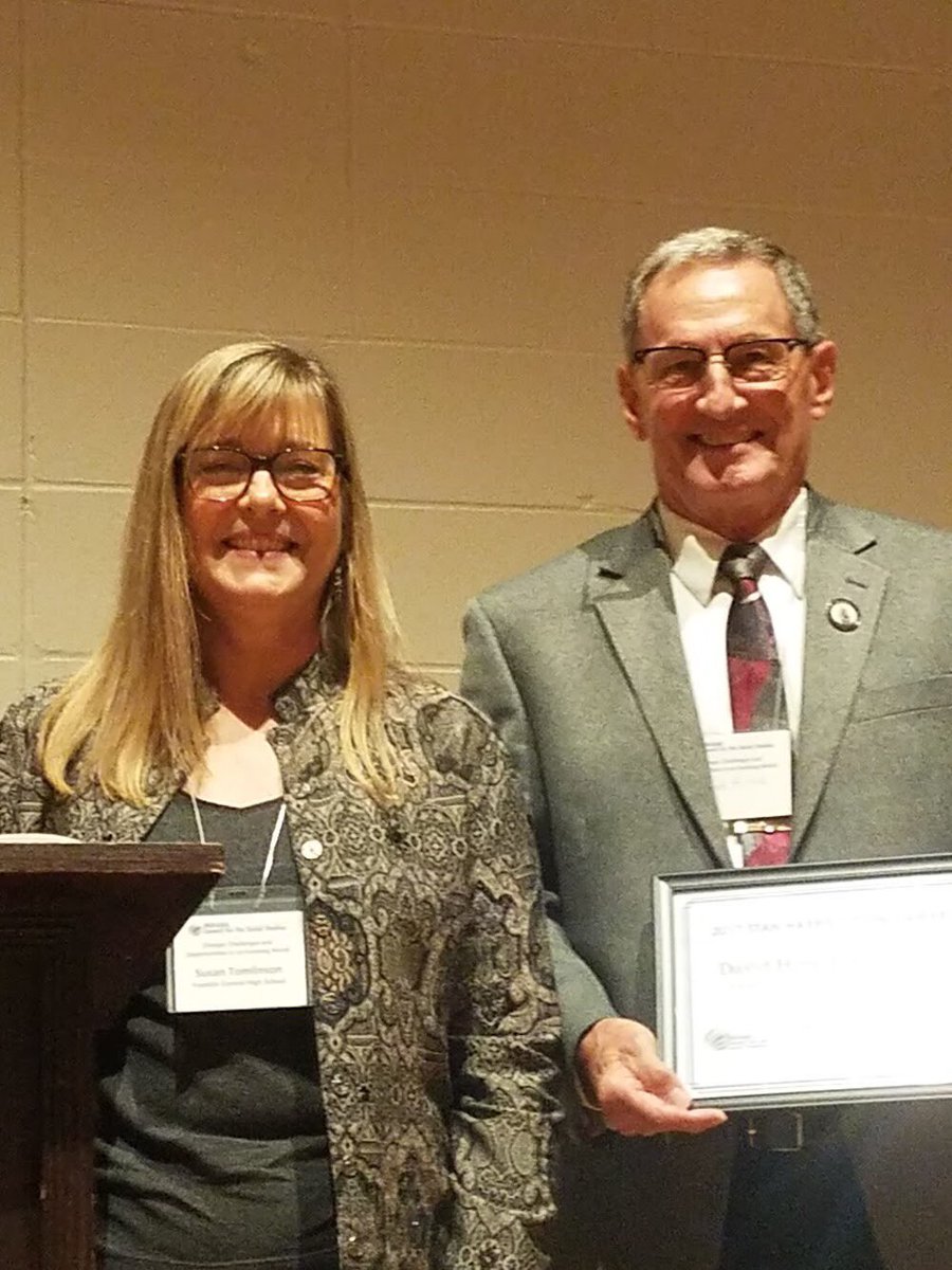 IndianaICSS's tweet photo. Congrats to David Hine, USAF, winner of the Stan Harris Service Award! #icss17 https://t.co/QEistJlsBp