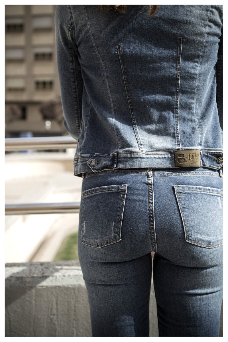 Hace tiempo de #denim... 😊 mrcjeans.com

Foto 📷 <a href="/micocographics/">Micoco Graphics</a>