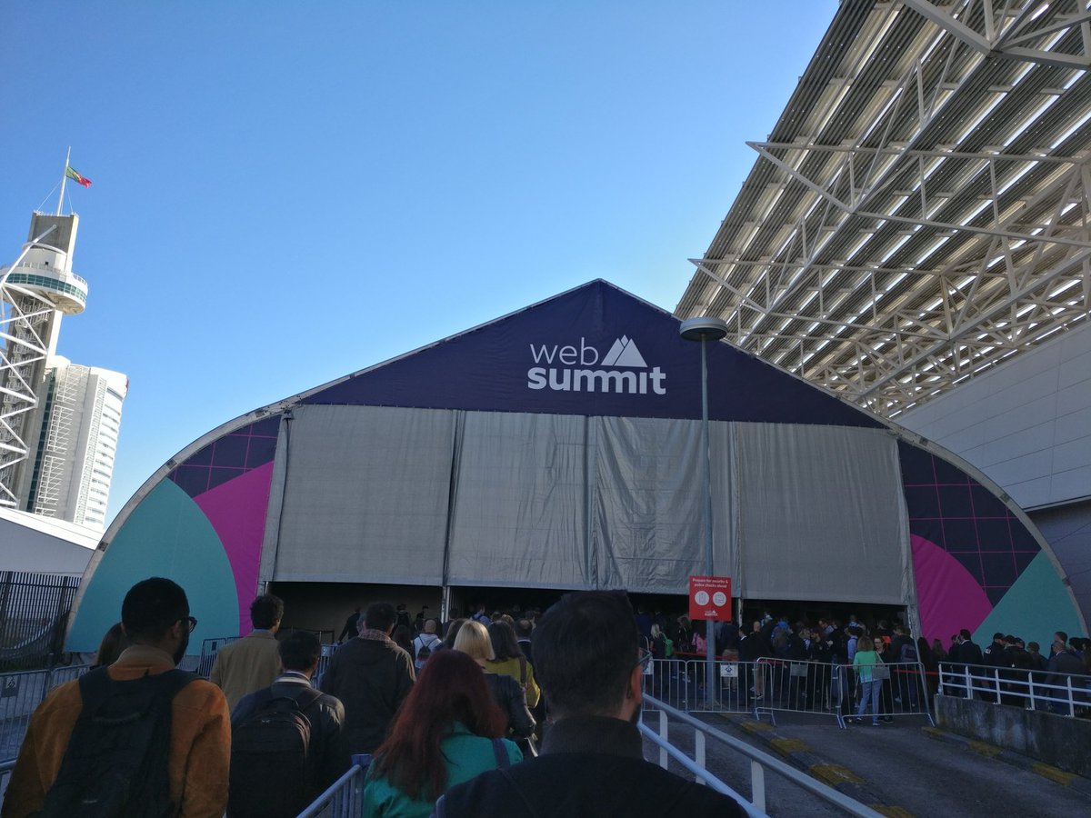 pseudoh's tweet photo. Giving how hilly #lisbon is, it definitely felt we were climbing to the summit #WebSummit @WebSummit https://t.co/uX9t9rnv4y