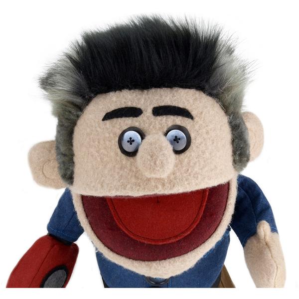 ForbiddenPlanet's tweet image. Arriving tomorrow - the Ash vs. Evil Dead Ashy Slashy puppet.

Not saying we're freaked out or anything... but look at its EYES.