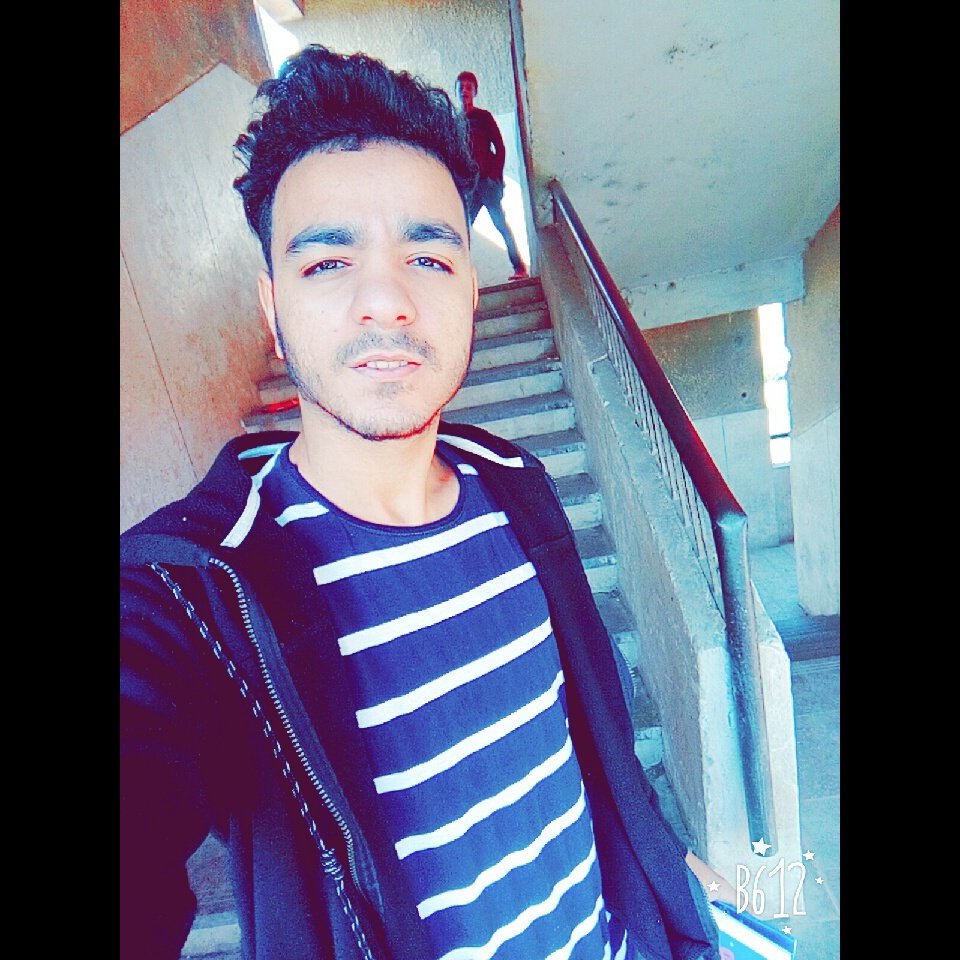 Mahrous2000's tweet photo. من داخل الخرابه 😂😂 https://t.co/c7WovqoH1P