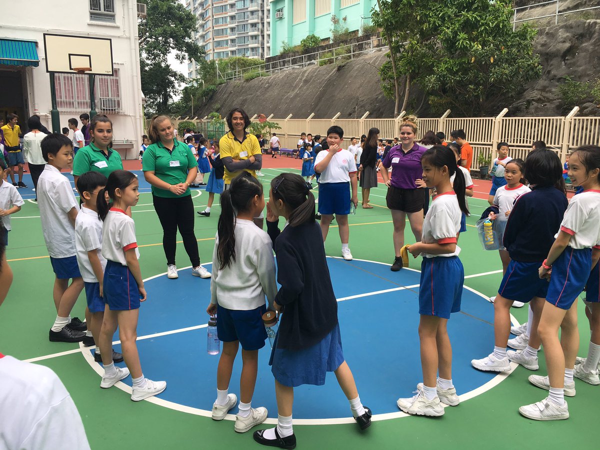 pakyuen1's tweet photo. Horizon Week Day 2 - local primary school service. #wis_hk #wis_hw17 https://t.co/aFHr7vXb4E