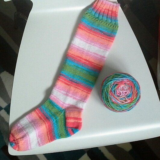 raquelmgaskell's tweet photo. One knee high sock finished 😊💜 #stylecraftyarns #stylecraftmerrygoround #sockknitting #kneehighsock #handknitsock #sockknitters 😊💜 https://t.co/68L8zsQ4Wn