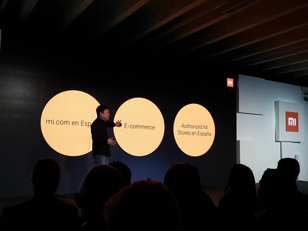 computerhoy's tweet photo. Xiaomi abrirá dos tiendas físicas en Madrid #MiStores (Xanadu y La Vaguada) y también venderá sus productos online https://t.co/fcdLgyuLDs