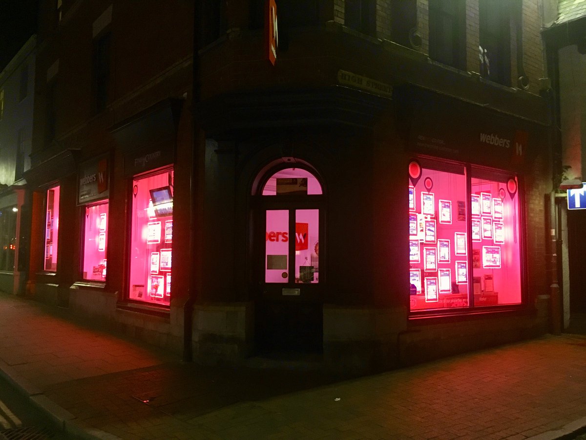 Please take time to read the remembrance poem in our window #RemembranceDay <a href="/WebbersLive/">Webbers Estate Agents 🏡</a> #Torrington