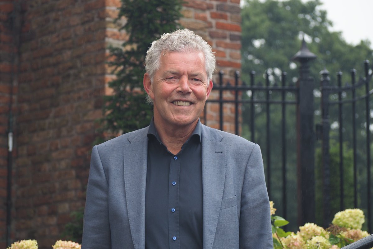 'Houd de regie in eigen handen' is één van de mediatip van dominee Paul Visser. Lees hier zijn andere tips!  bit.ly/2iAeLJ2
