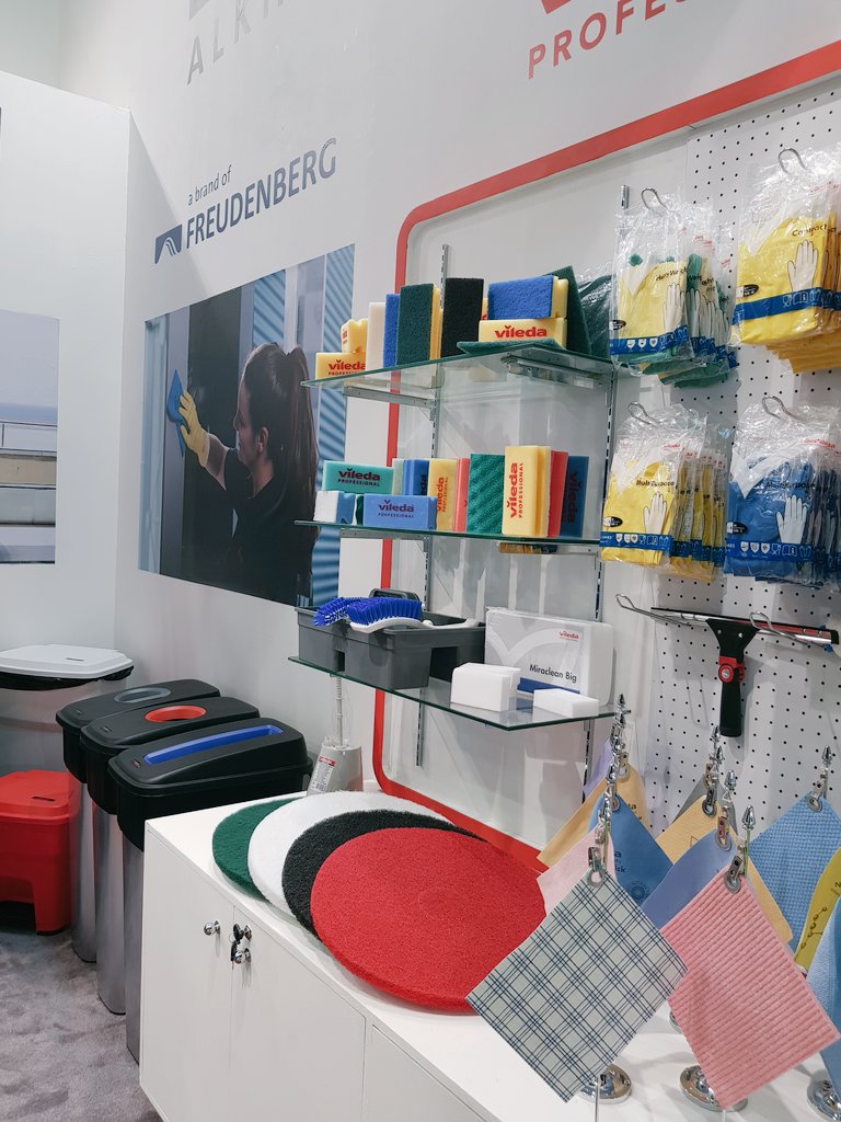 fmMidEast's tweet photo. We are at the #MECTW trade show. Do you have an interesting product or story to tell? #FacMan https://t.co/dc5YXAA9qd