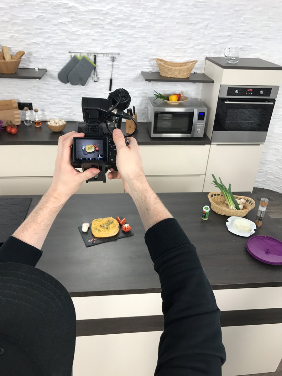 BoernerSocial's tweet photo. Bald gibt es neue Videos :-)
Ein gesamtes Gericht Kochen und das nur mit zwei Produkten, na was könnte nur dahinter stecke.
#healthyfood https://t.co/kUebwue84c