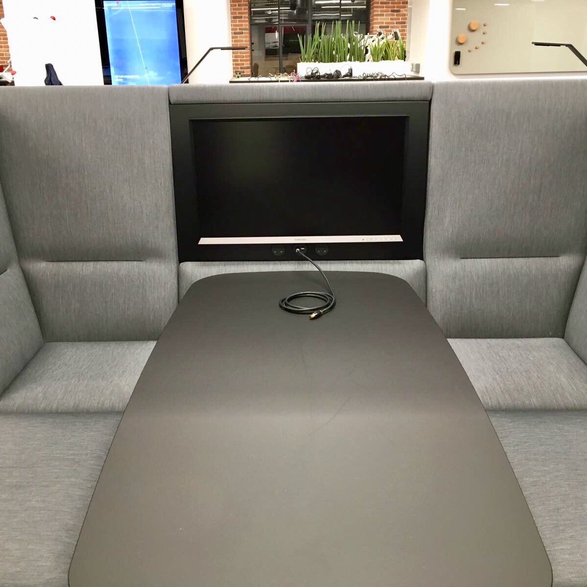 PixelGlobalAV's tweet photo. Meeting Pod with 27’’ Screen
#NewLondonShowroom
#PixelGlobalAV
#UnifiedComms
Contact us for a preview https://t.co/BNxlS3U8FO