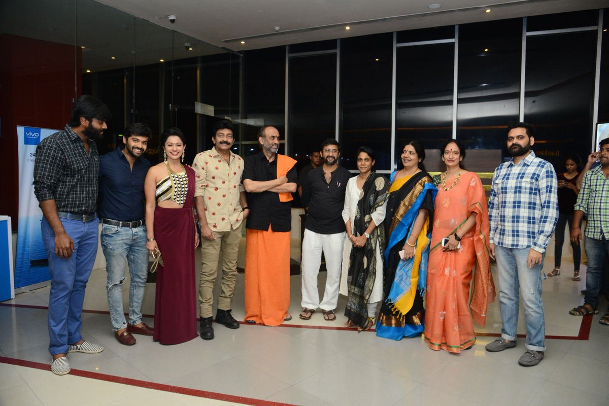 peoplemediafcy's tweet photo. Celebs at #PSVGarudaVega Movie Special Show at #RKCineplex..!
@ActorRajasekhar , @shraddhadas43 , @PoojaKumarNY
@GarudaVegaMovie https://t.co/MnsYMj0Ork