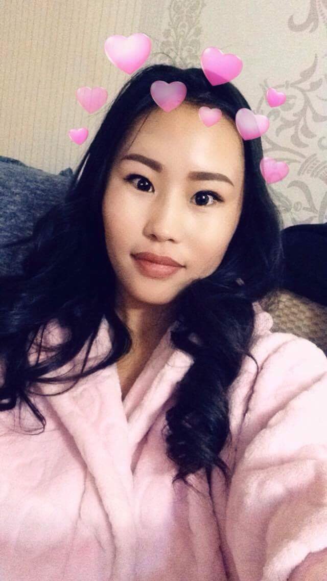 Ганц амьдрах хорвоод өөрийнхөөрөө л орш. 
Хэн нэгнийг  дуурайж,  хэлбэрдэх хэрэг юу байна