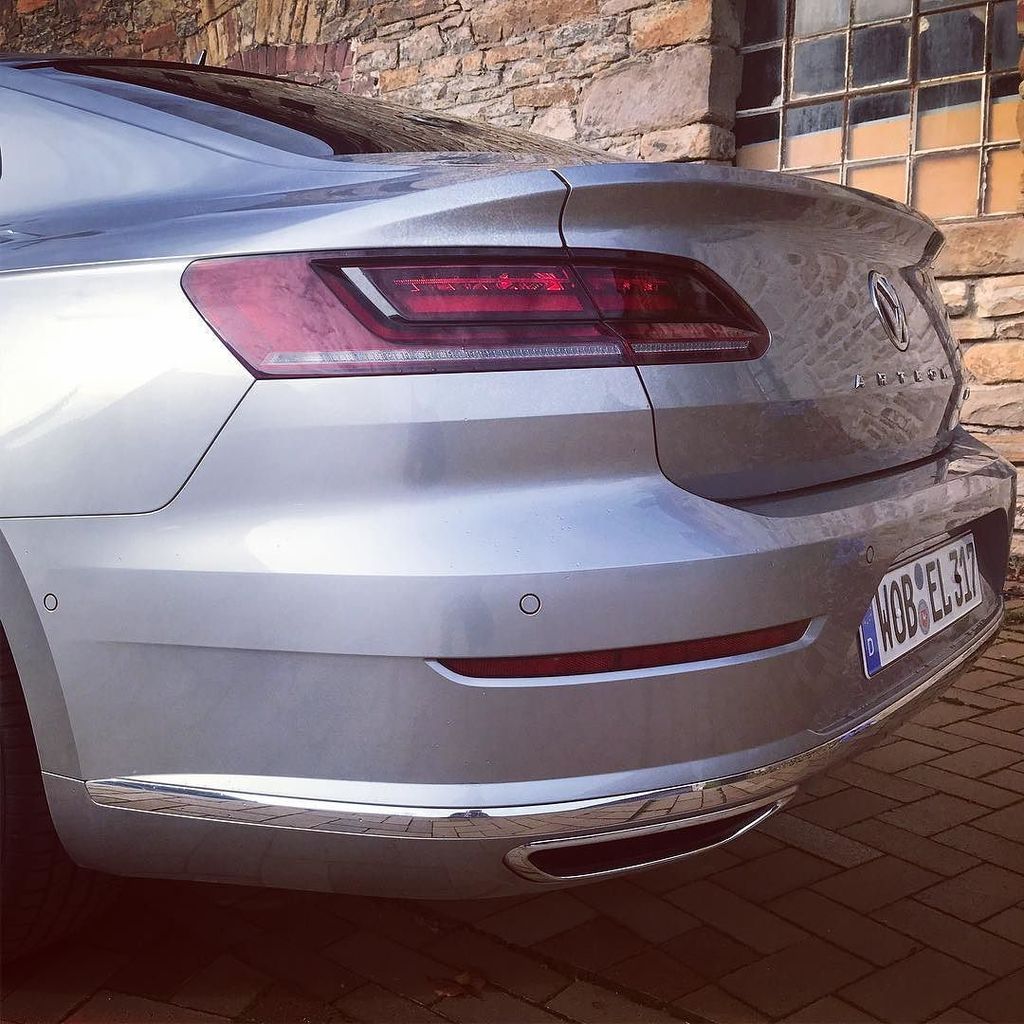 milos_willing's tweet photo. #VW #volkswagen #arteon #car #limousine #picoftheday https://t.co/bfCq4vFHD9