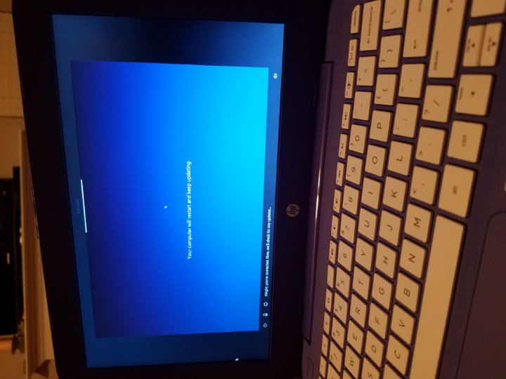 ljwalter's tweet image. 30 hours, still downloading #hpstream11 3 dms from @hpsupport 0 suggestions for repair. #unusablelaptop #hpstream11 worthless #returning