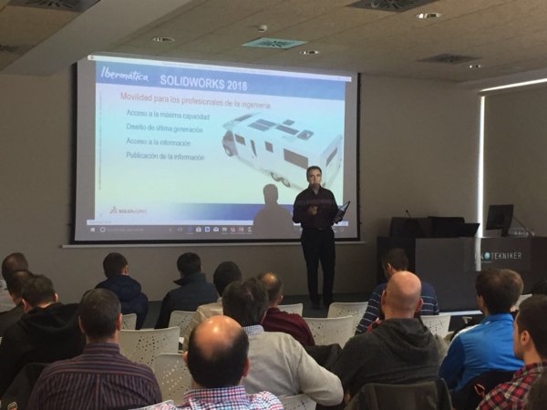 ibernova_esp's tweet photo. Movilidad para los profesionales de la ingeniería #IberTOURSW18 @IK4_TEKNIKER #SOLIDWORKS #SOLIDWORKS2018 https://t.co/Y73WryG9St