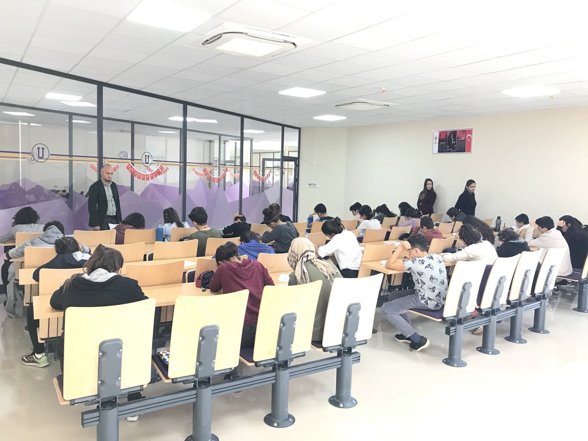 Çoktan seçmeli Liselere Hazırlık Sınavına #UğurOkulları #MersinKampüsü olarak başladık. Her zaman yenilikçi, her zaman önde... #UğurluLGS ✌🏼