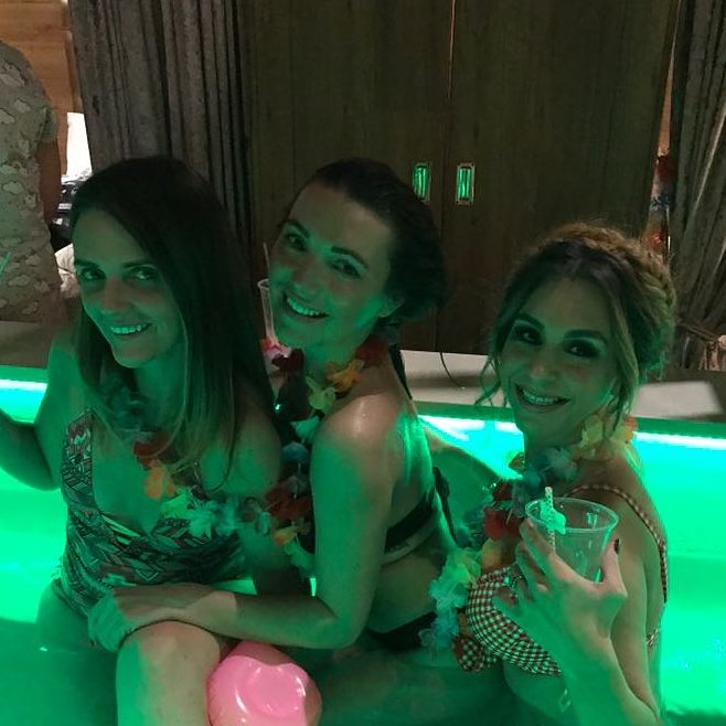 kateoyad's tweet photo. Fab little night on Sunday for my girls 30th 🎉🎁👙🎈🎉😘 @g_rowan87 https://t.co/K6ZuXNOGzf