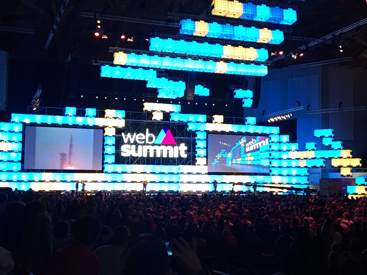 AnnStaerkel's tweet photo. 'Intelligence is information processing and reacting.' - inspiring talk by #maxtegmark @websummit #AI https://t.co/Wr27o6FfTK