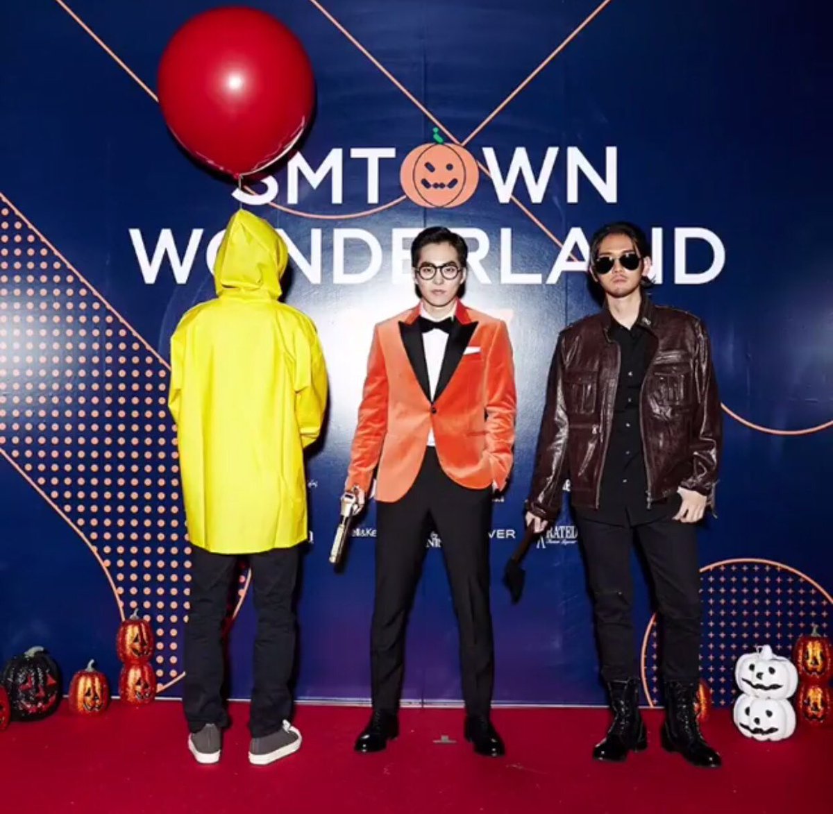 kjdpics's tweet photo. OH MY GOD JONGDAE WENT AS THE KID FROM IT I CAN'T BELIEVE FMEJFNWKSJS https://t.co/6Ubl8KZIS6