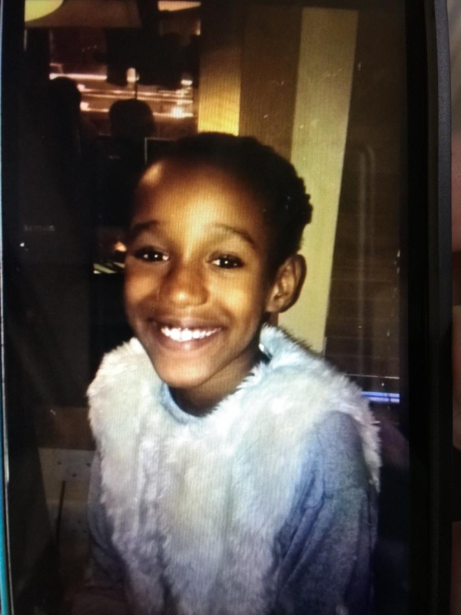 BlueLineSheff's tweet image. 8-year-old girl Una-May Howah Currie missing since this morning from  #Sheffield any info contact @syptweet 
bluelinenews.jusweb.co.uk/?p=381&amp;amp;preview…